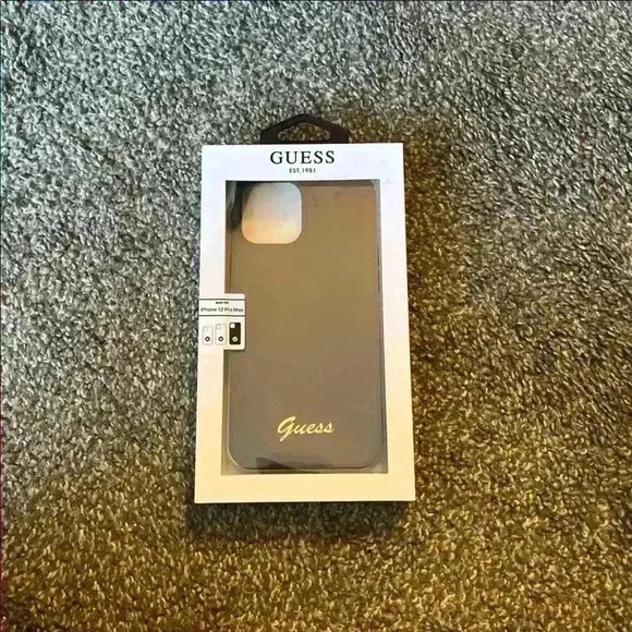 Guess - Picture 1 of 1